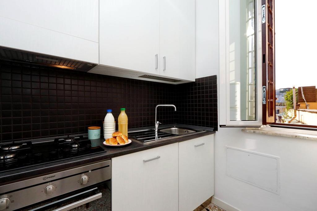 Piazza Capponi Apartment Rome Exterior photo